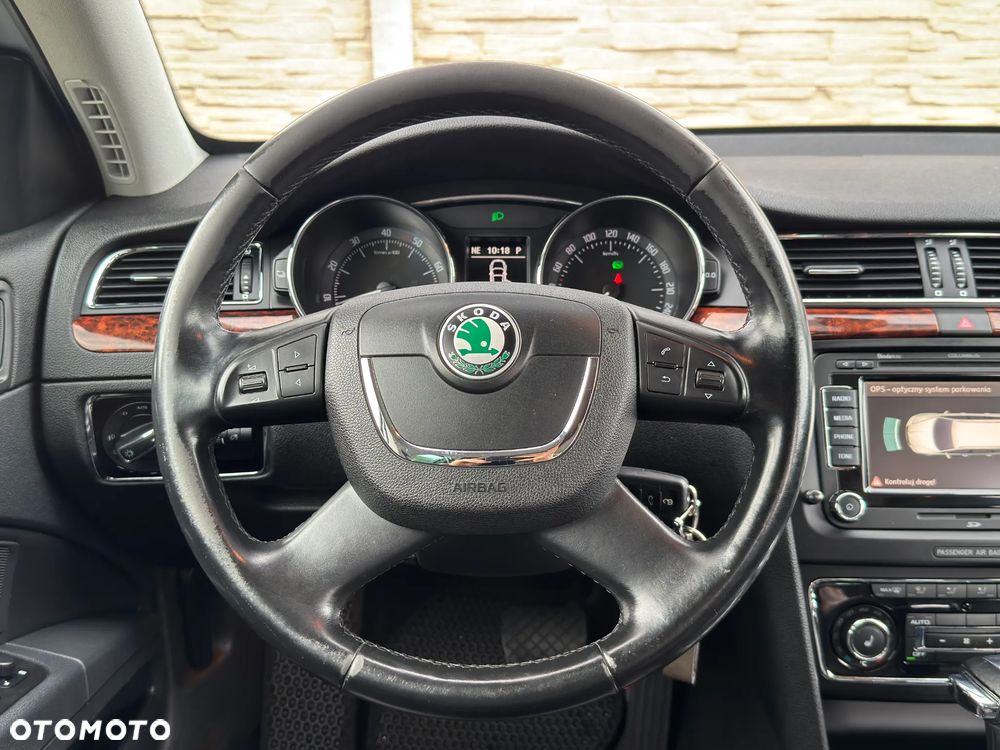 Skoda Superb 1.8 TSI Elegance DSG - 24