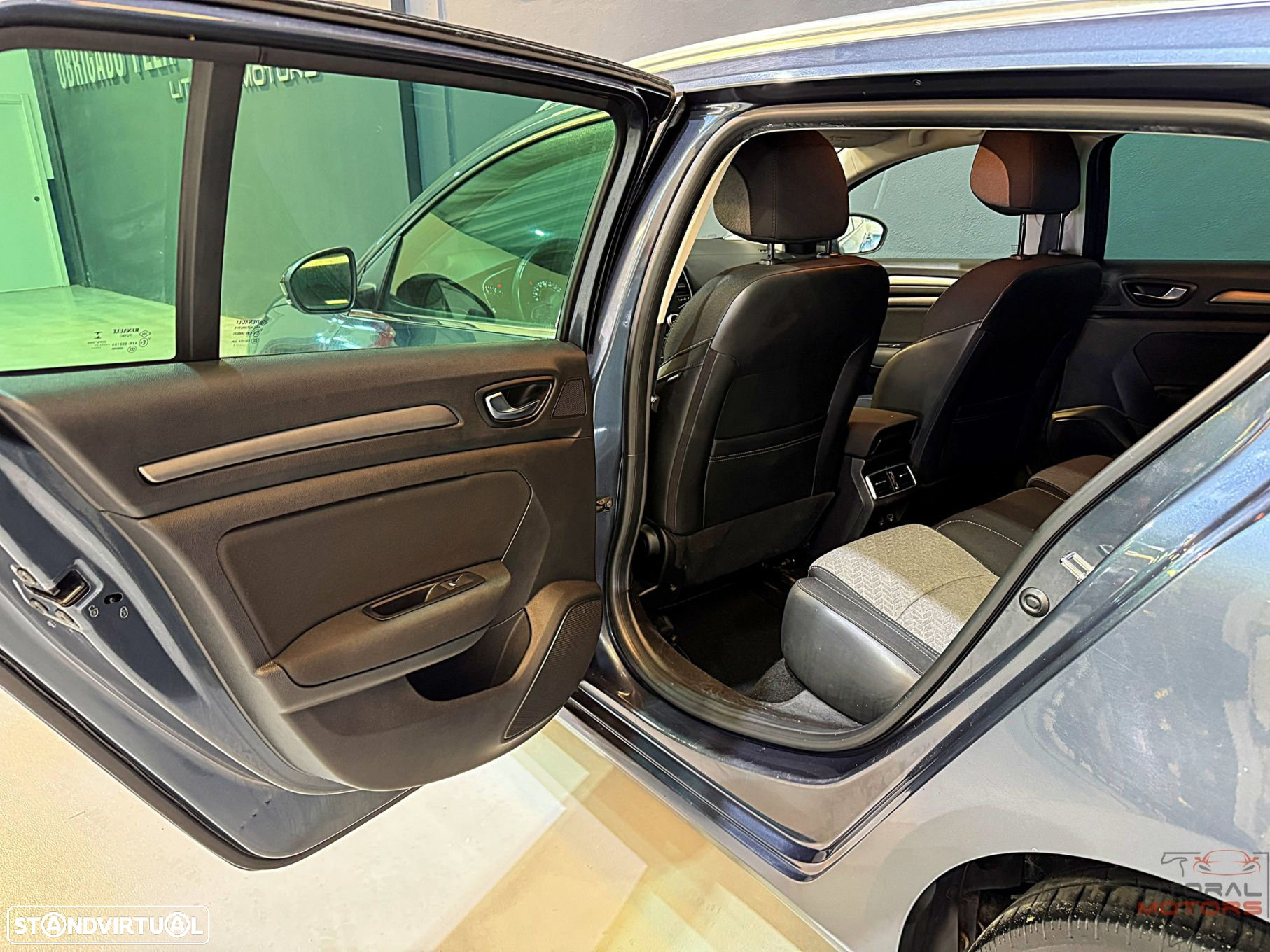 Renault Mégane Sport Tourer 1.3 TCe Limited - 15
