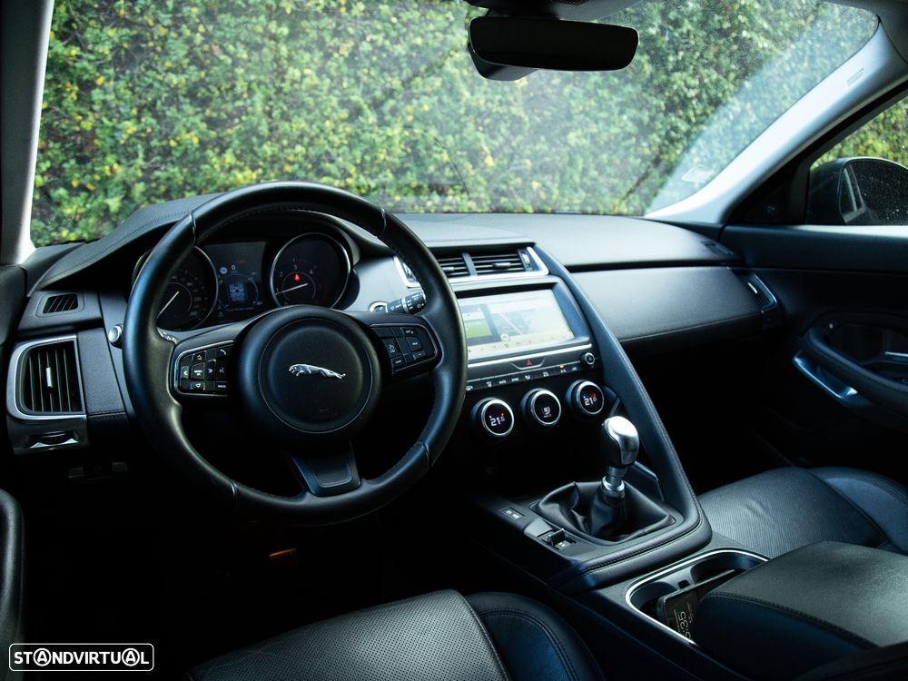 Jaguar E-Pace 2.0 i4D S - 25