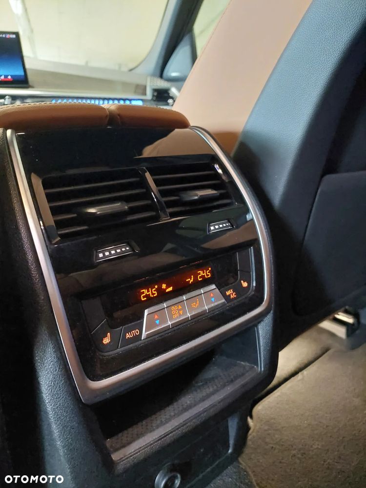 BMW X6 - 18
