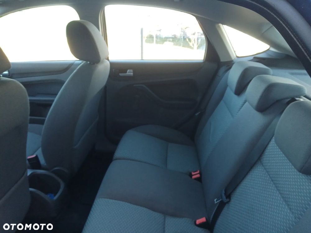Ford Focus - 2