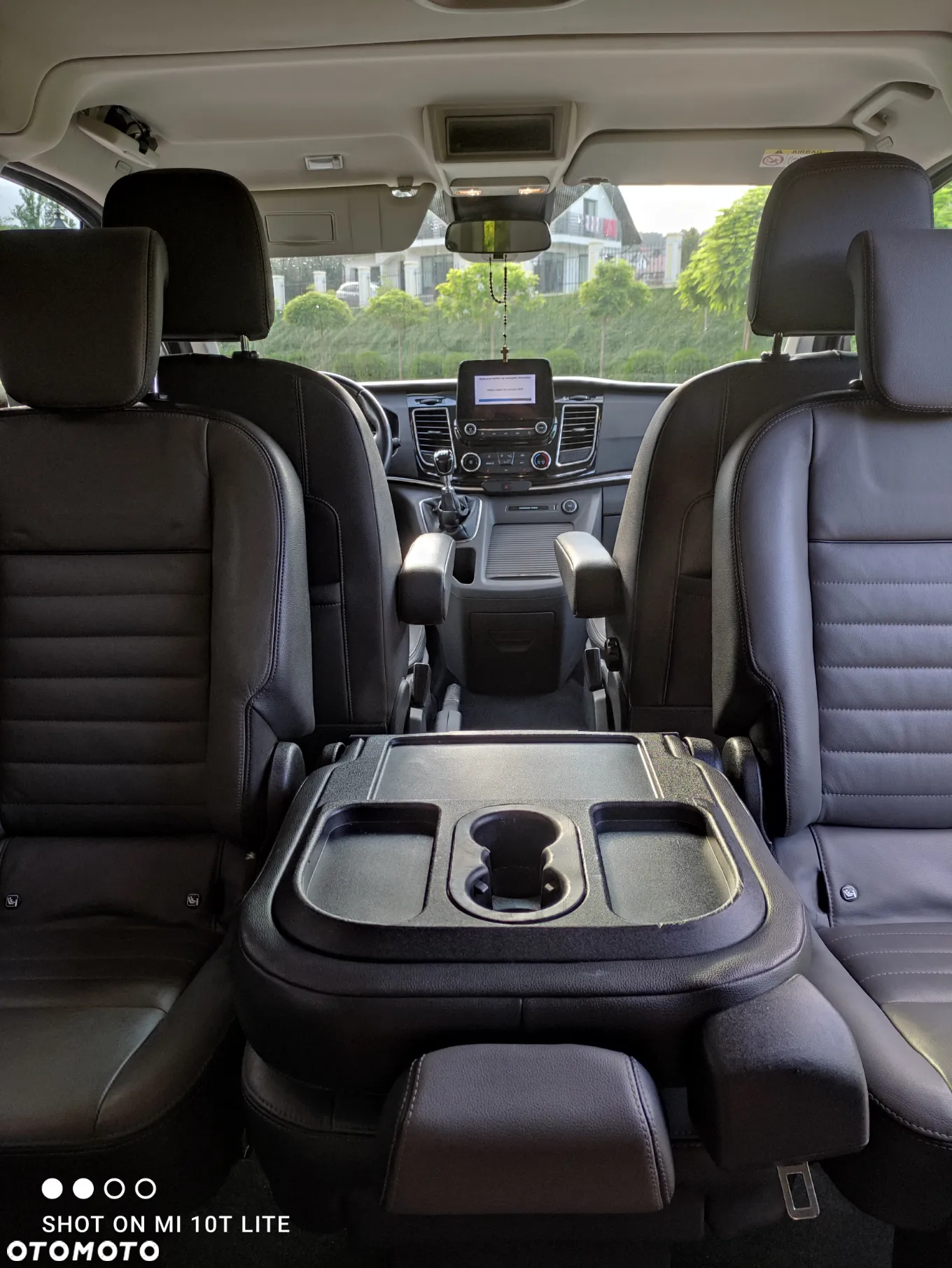 Ford Tourneo Custom 2.0 EcoBlue L1 Titanium - 9