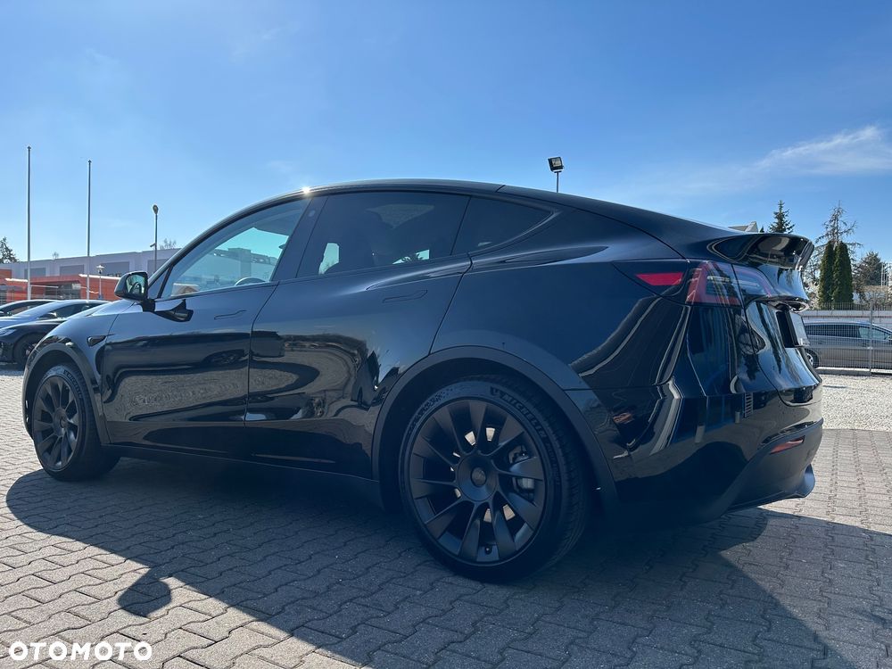 Tesla Model Y RWD - 7