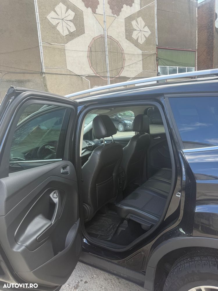Ford Kuga 2.0 TDCi Powershift 4WD Titanium - 7