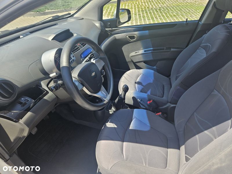 Chevrolet Spark 1.0 Base+ - 9