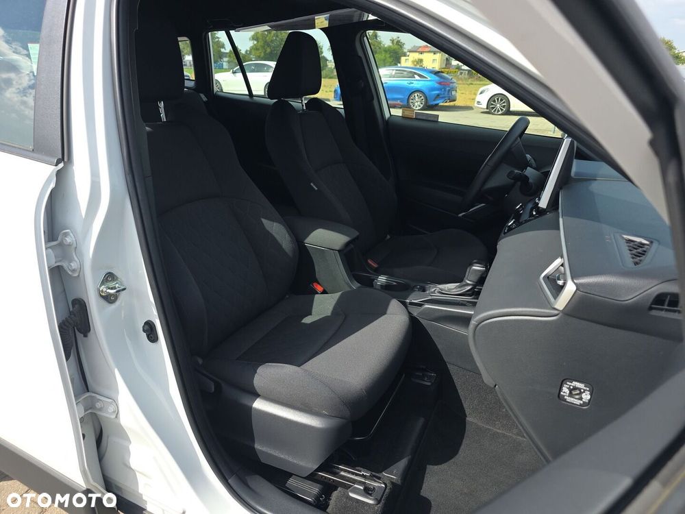 Toyota Corolla Cross - 23