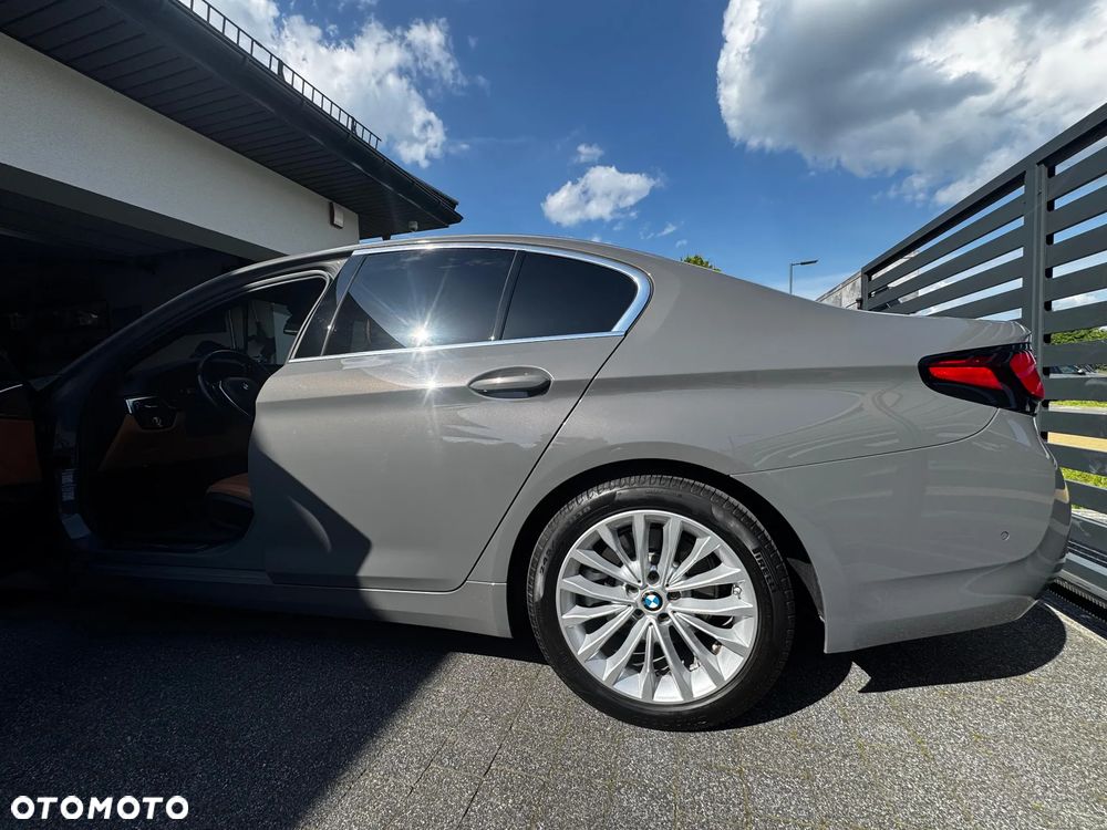BMW Seria 5 530i mHEV Luxury Line - 22