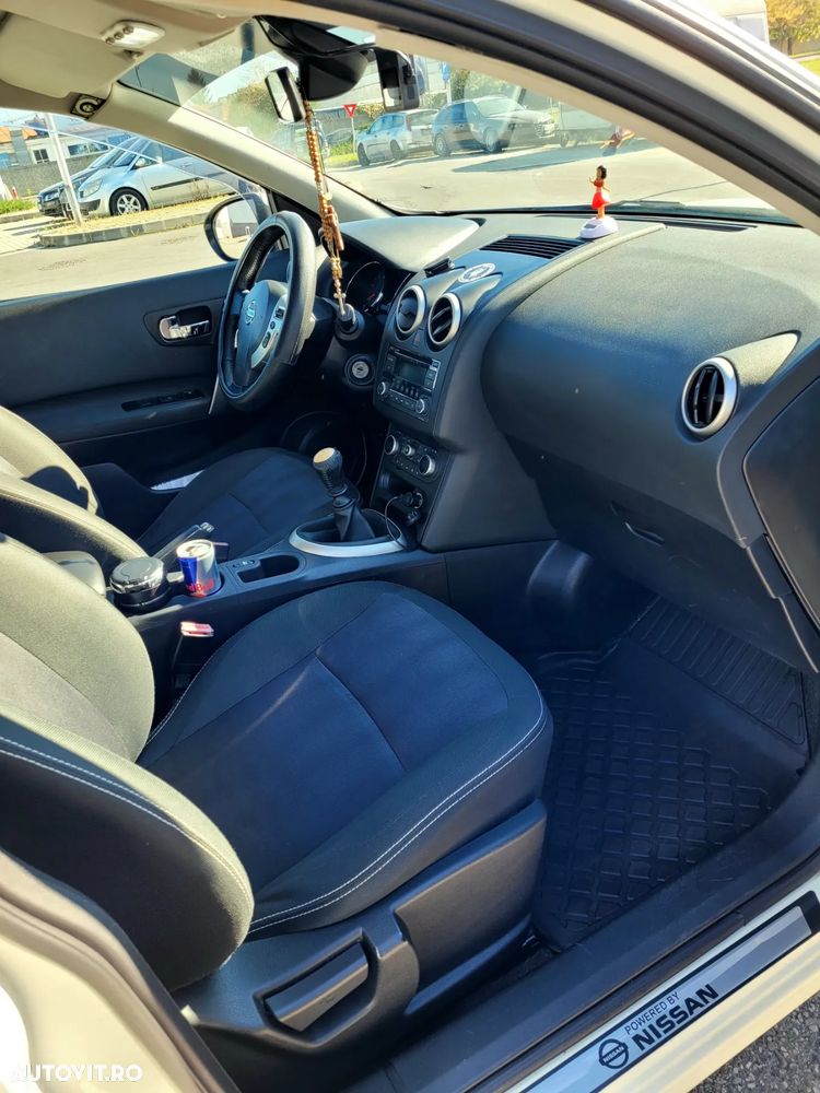 Nissan Qashqai - 10