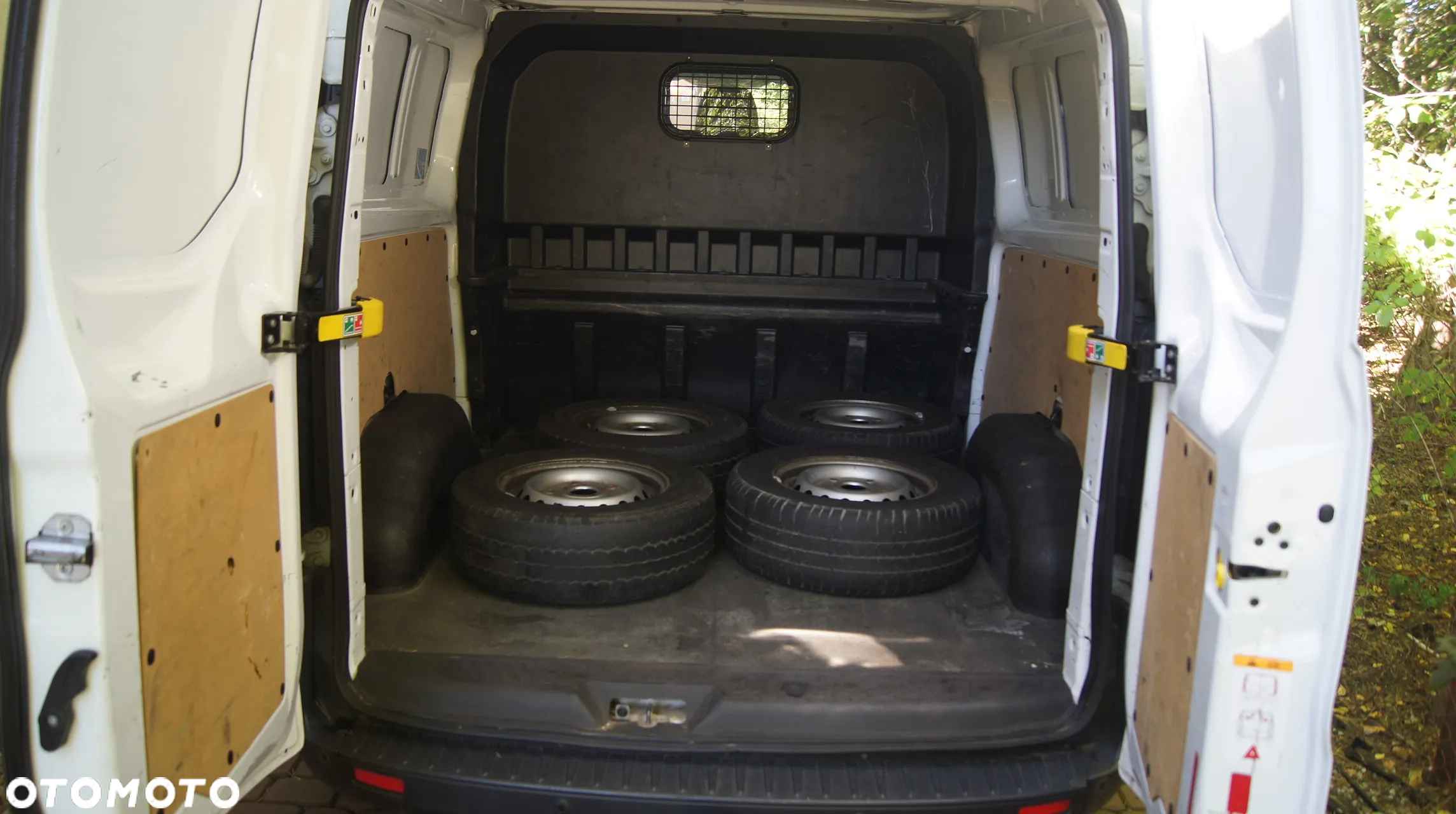 Ford Transit Custom - 12