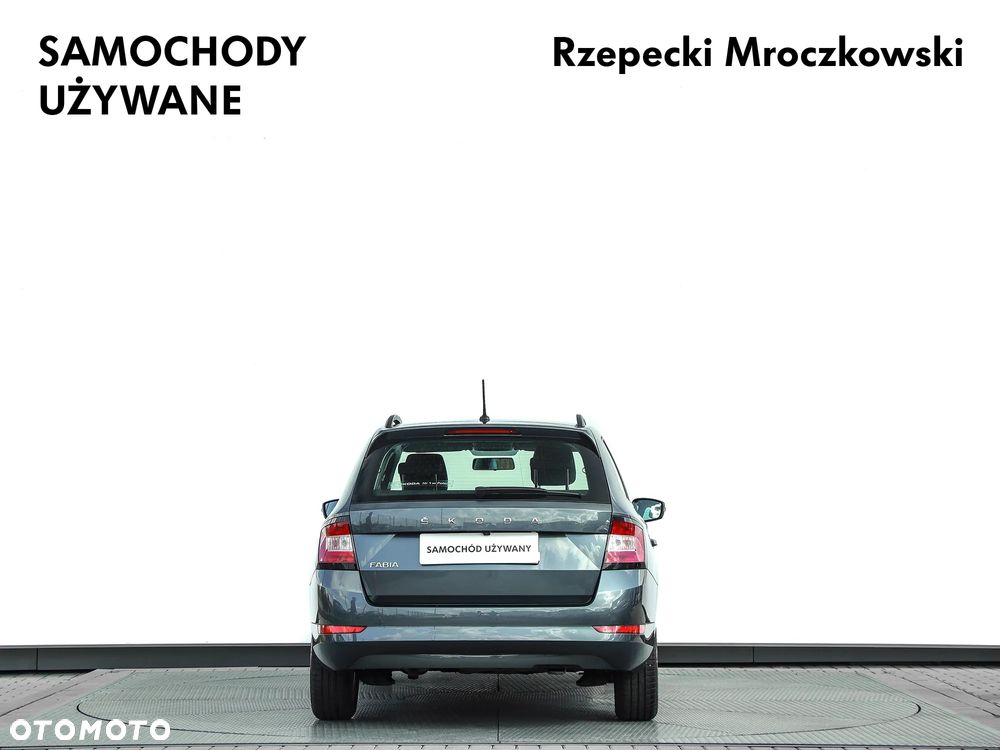 Skoda Fabia 1.0 TSI Ambition - 6