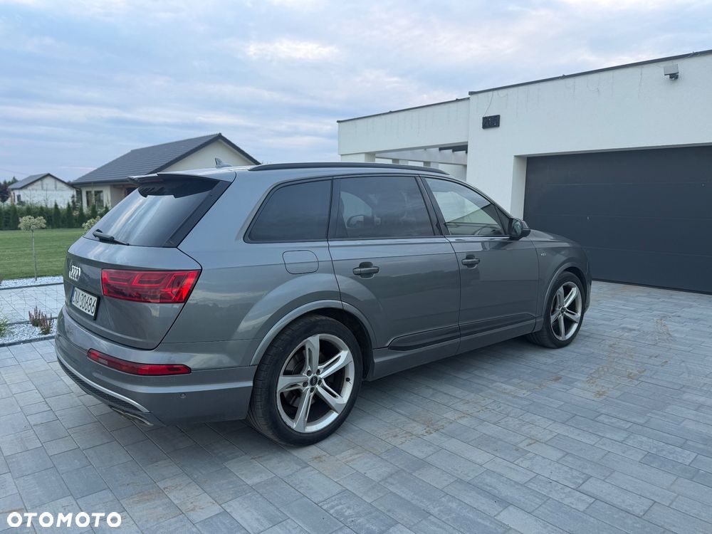 Audi SQ7 - 11