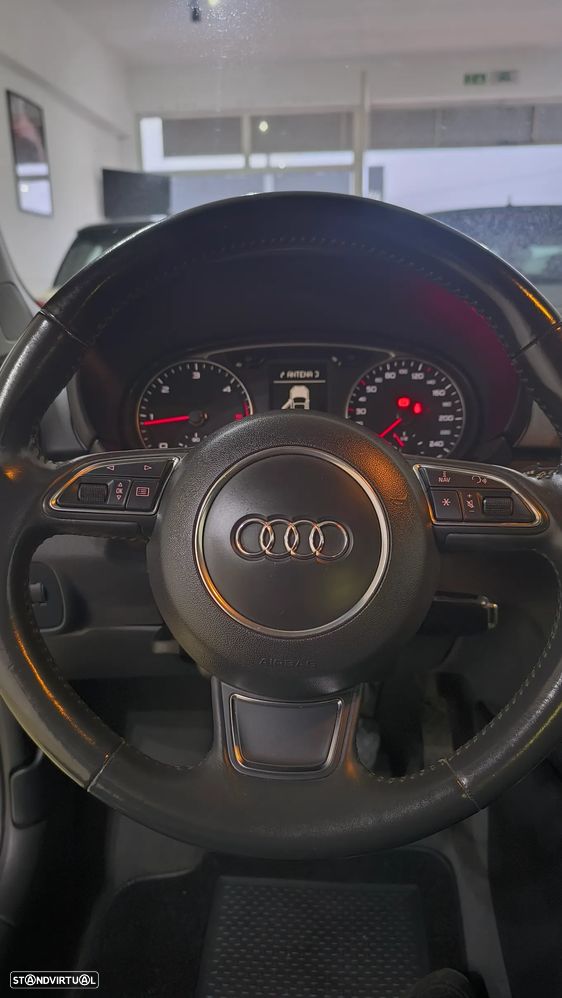 Audi A1 1.6 TDI S line Sport Pack - 18