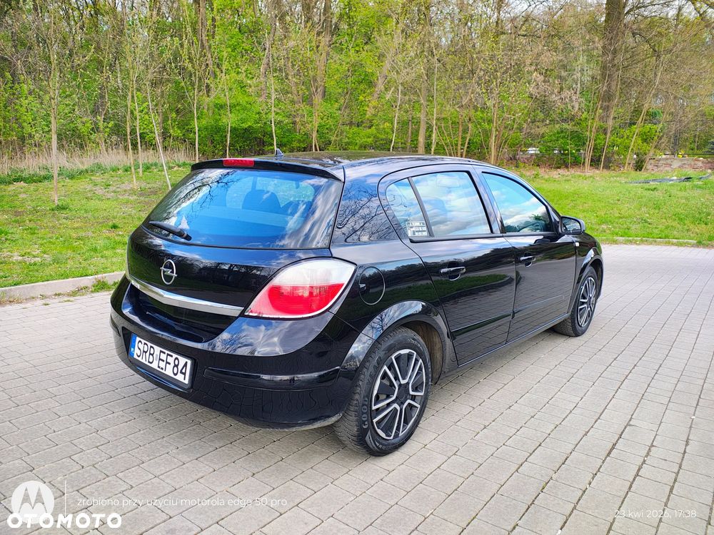 Opel Astra 1.4 NAVI - 2