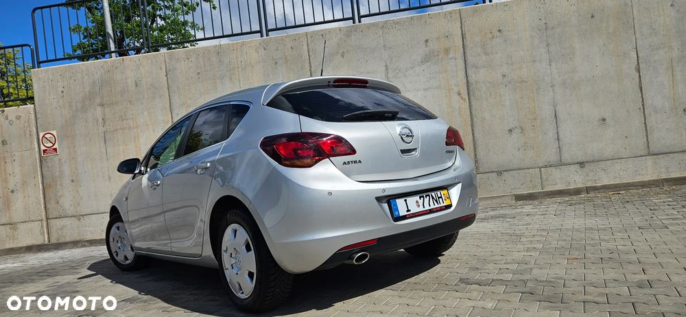 Opel Astra 2.0 CDTI DPF Innovation - 6