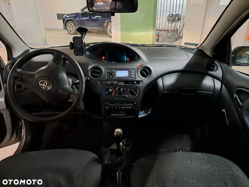 Toyota Yaris 1.3 Luna - 11