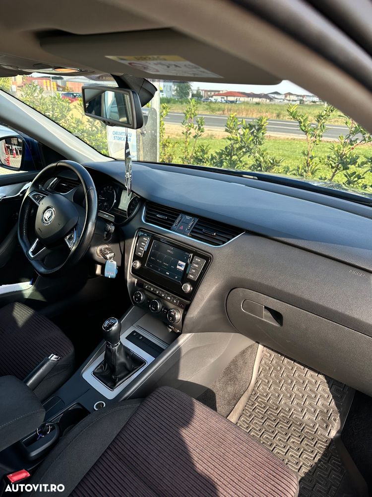 Skoda Octavia - 8