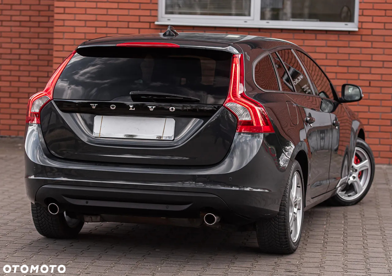 Volvo V60 T6 AWD Geartronic Edition - 12