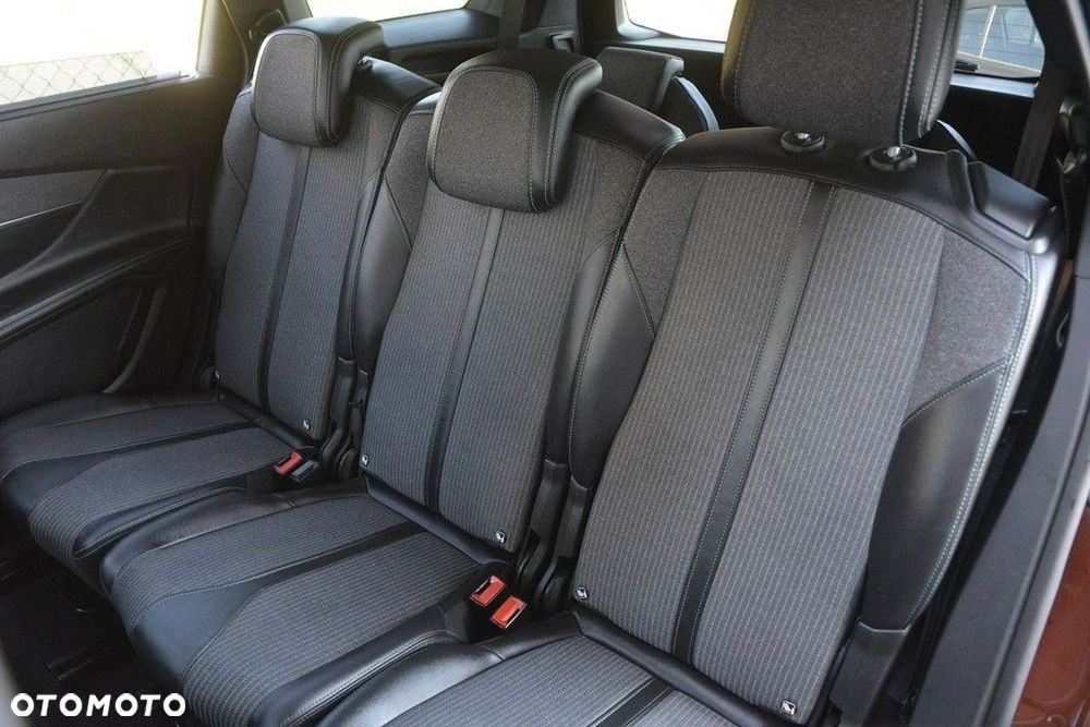 Peugeot 5008 BlueHDi 130 Allure Pack - 33