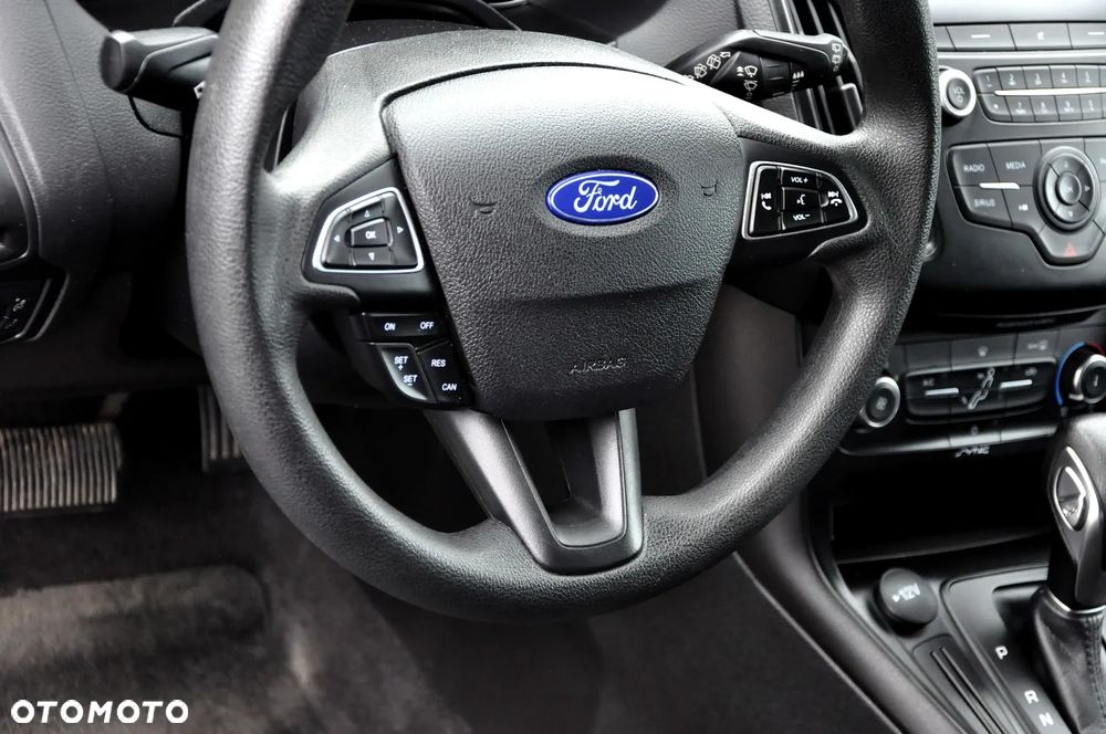 Ford Focus - 25