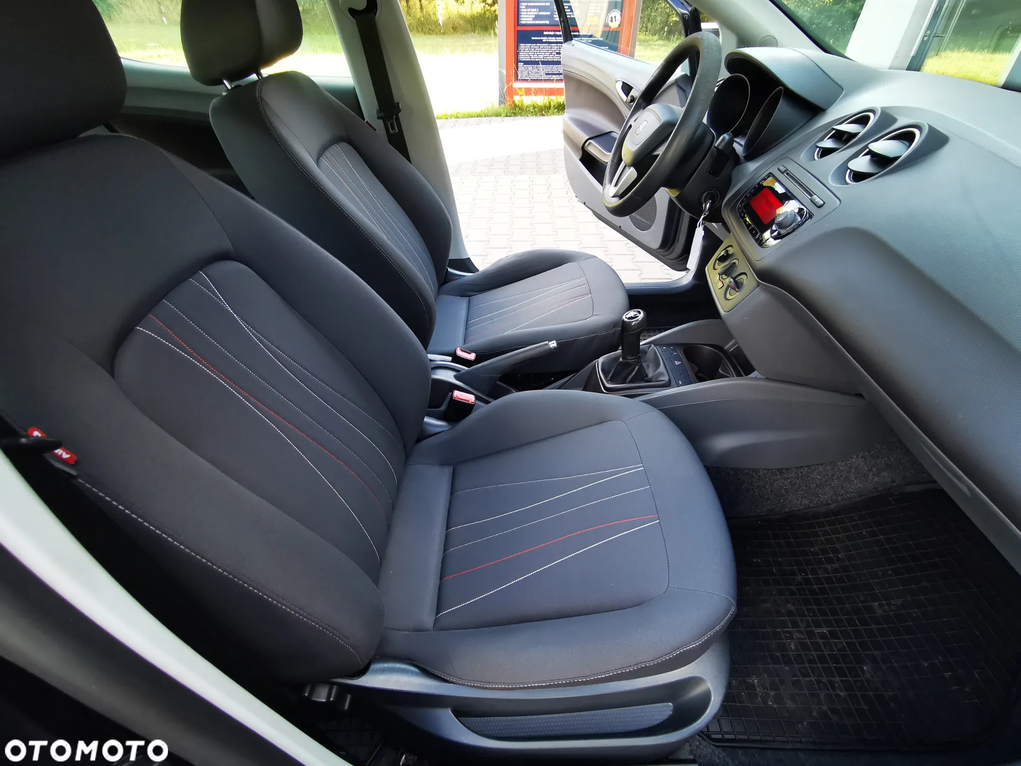 Seat Ibiza 1.4 16V Reference - 13