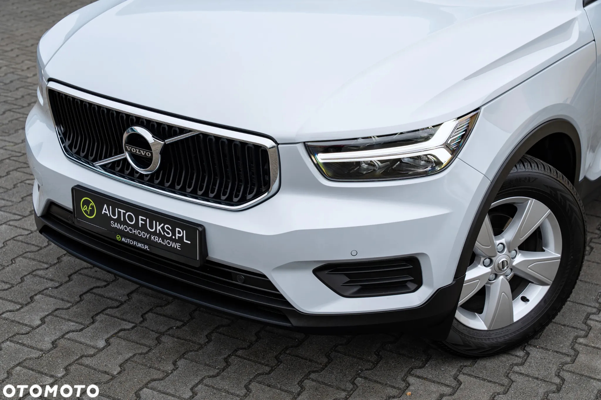 Volvo XC 40 T3 Momentum Core - 3