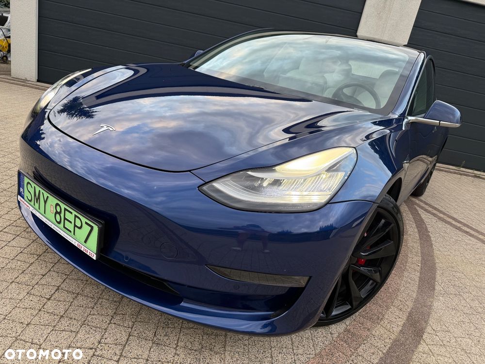 Tesla Model 3 Langstreckenbatterie Allradantrieb Dual Motor Performance - 6