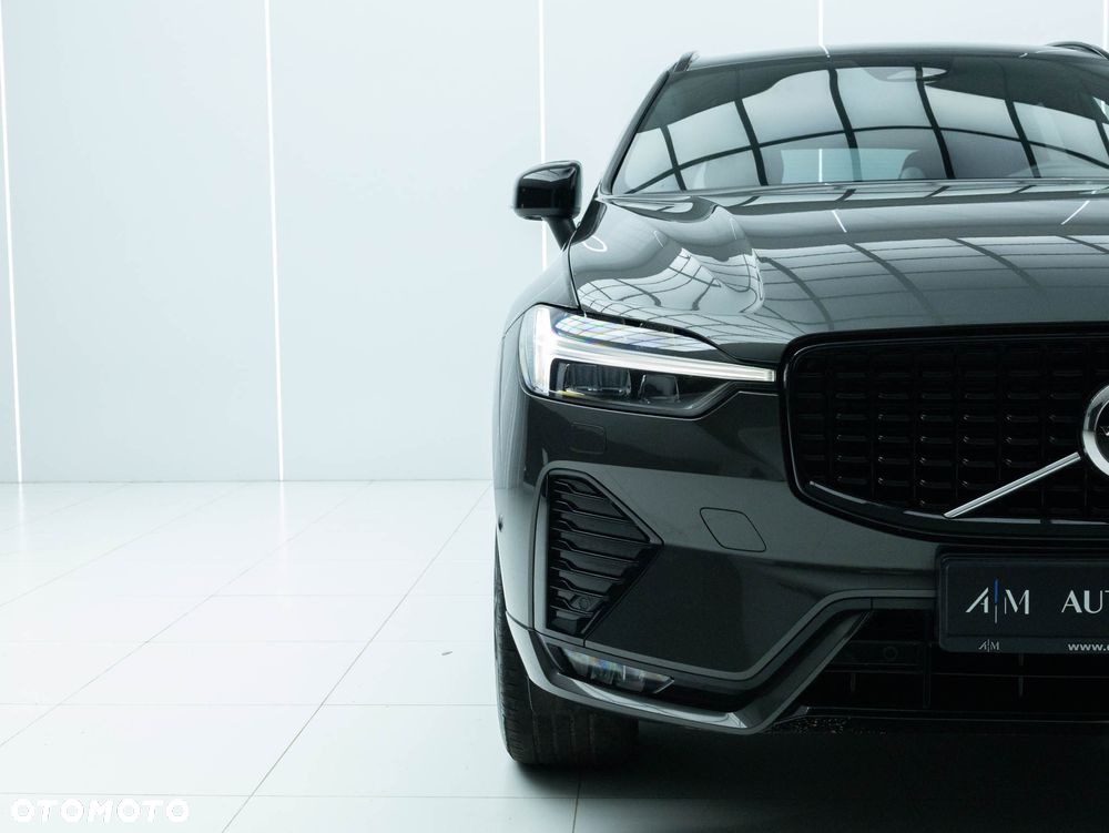 Volvo XC 60 B4 D AWD Ultimate Dark - 12