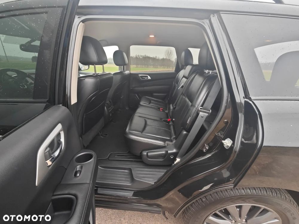 Nissan Pathfinder - 29