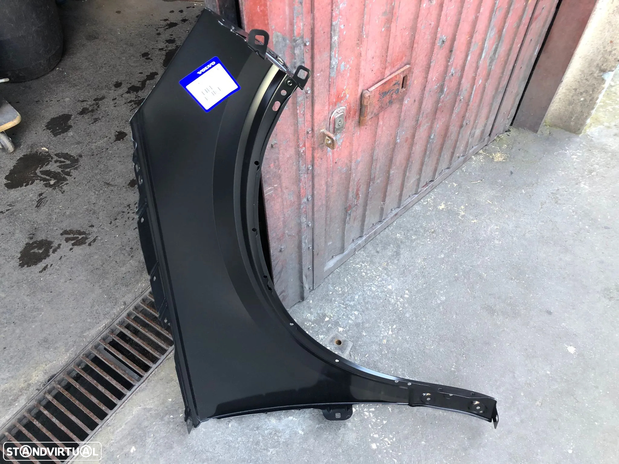 VOLVO XC40 GUARDA LAMAS ESQUERDO - GL103 - 2