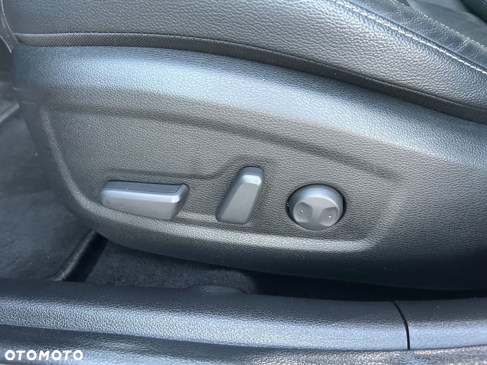 Kia XCeed 1.6 T-GDI L Business Line DCT - 26