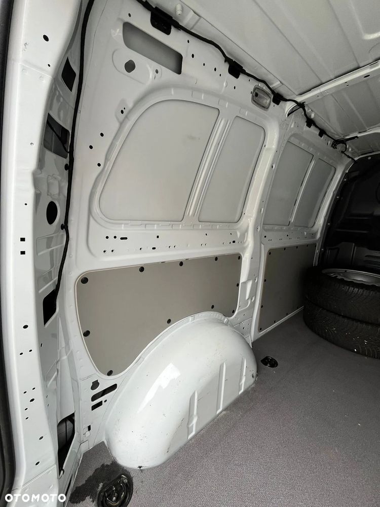 Mercedes-Benz Vito 119 - 12