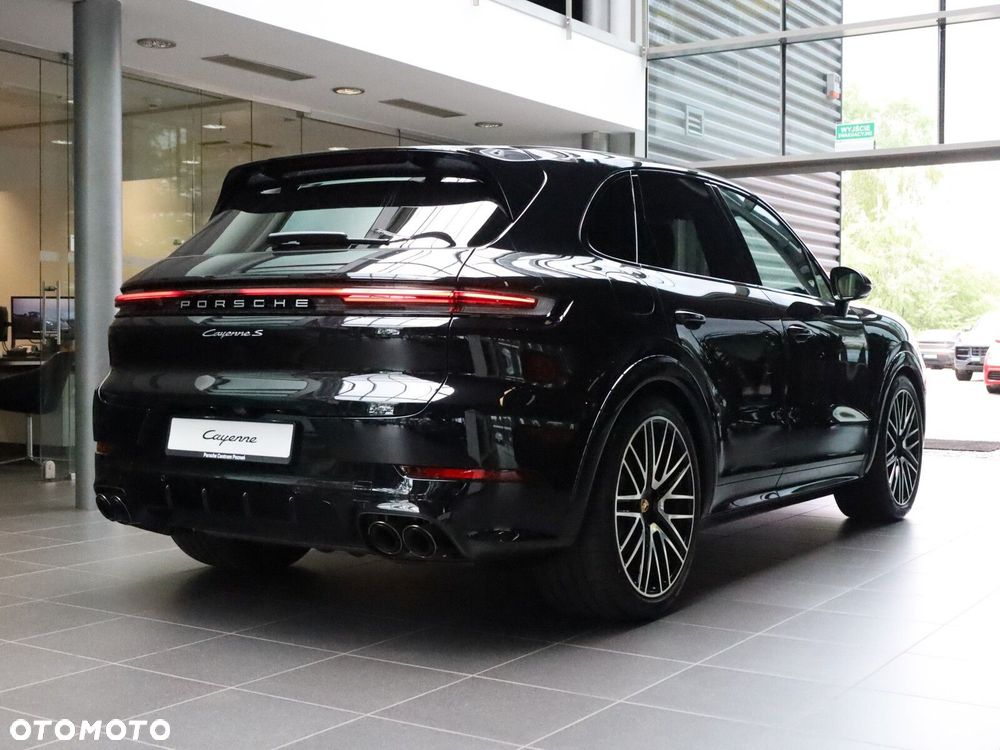 Porsche Cayenne - 6