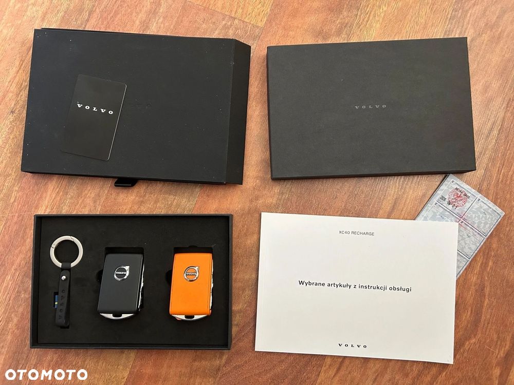 Volvo XC 40 Recharge Plus - 17