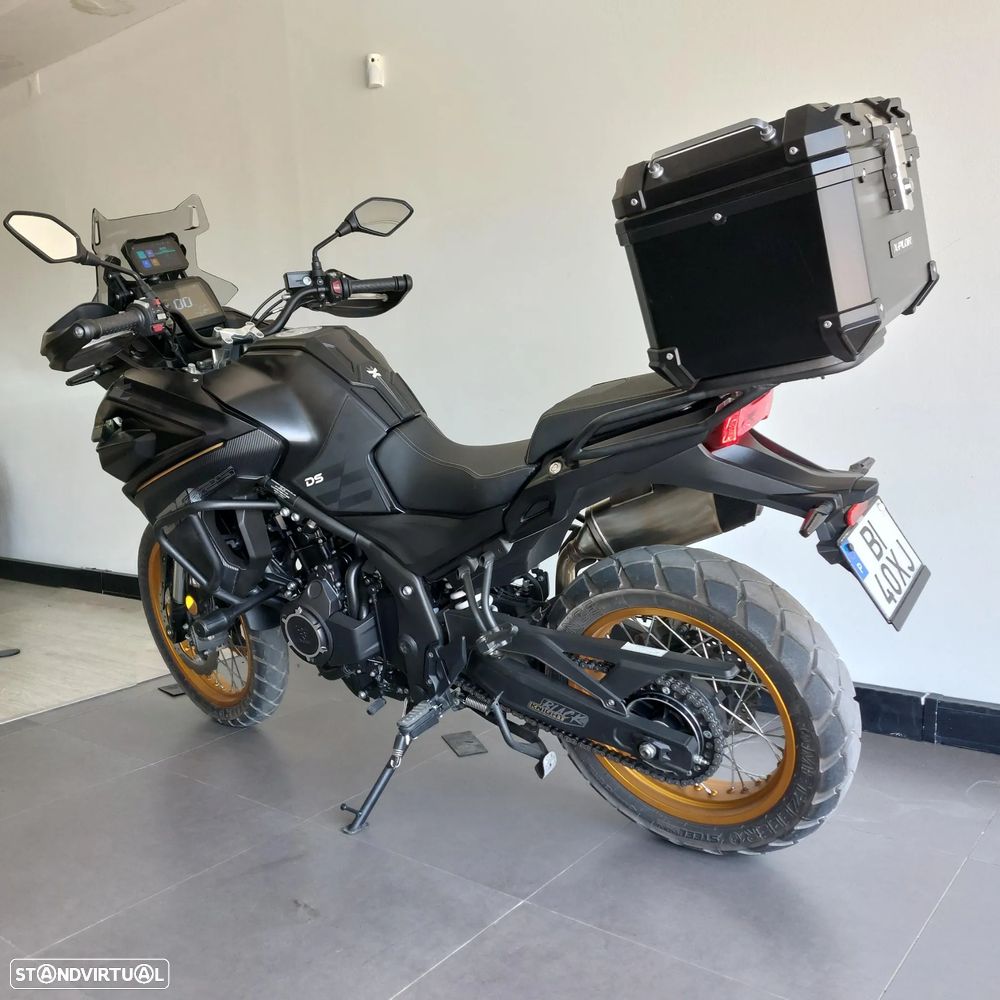 Voge 525DSX - 6