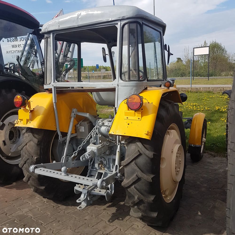 Ursus C-330 - 11