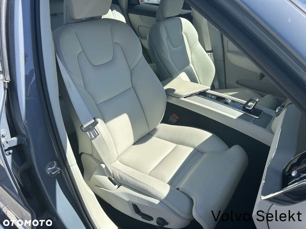 Volvo XC 60 - 24
