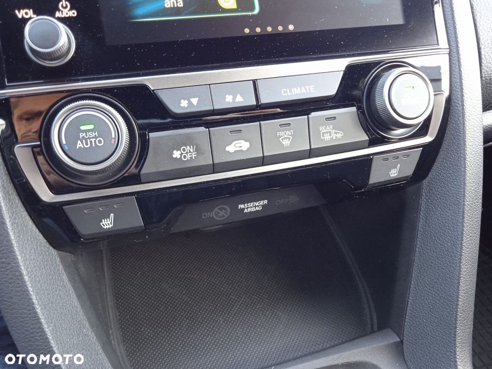 Honda Civic 1.0 T Elegance - 24