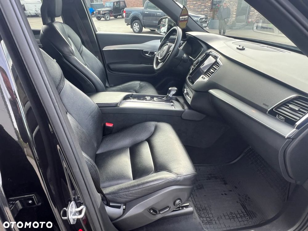 Volvo XC 90 D5 AWD Inscription 7os - 13