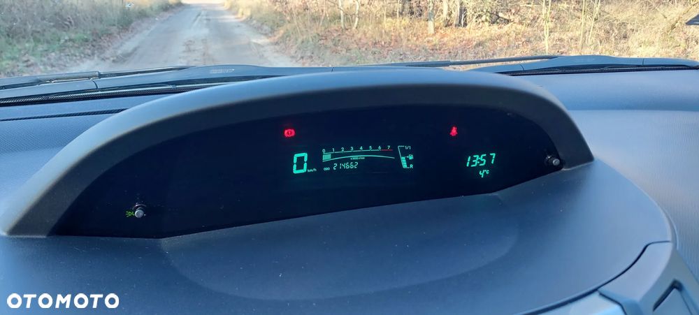 Toyota Yaris 1.33 Luna - 20