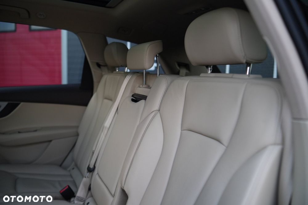 Audi Q7 - 19