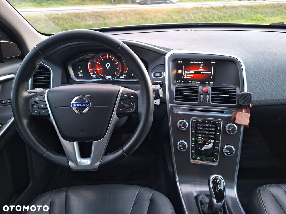 Volvo XC 60 T5 Drive-E Base - 17