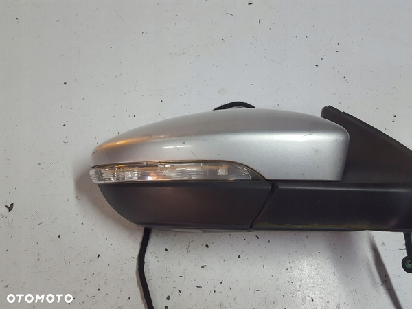 VW PASSAT B7 10-14r LUSTERKO PRAWE 9 KABLI LAW7