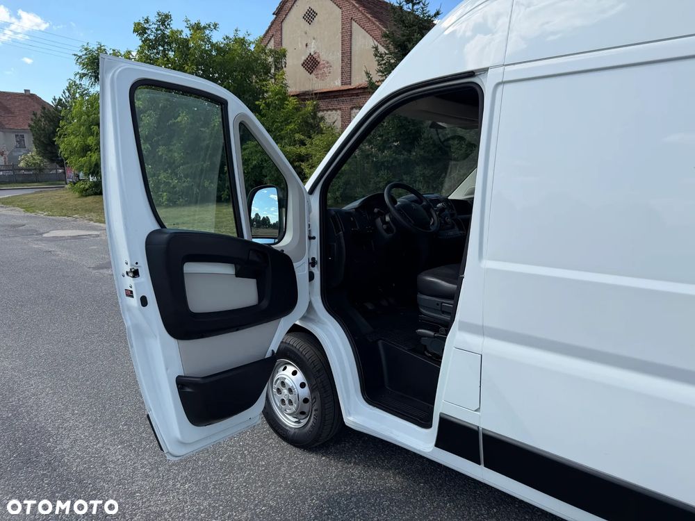 Peugeot Boxer * 2.0 / 130KM * L2H2 * Furgon / Blaszak * Średni / Podwyższany * - 25