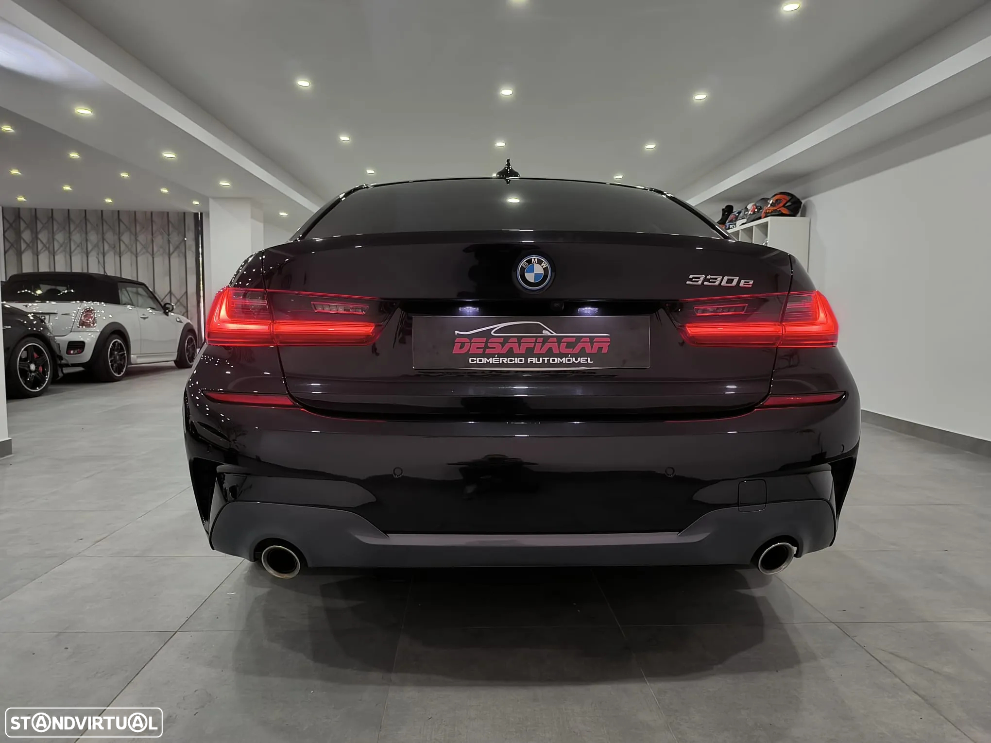 BMW 330 e Pack Desportivo M Auto - 14