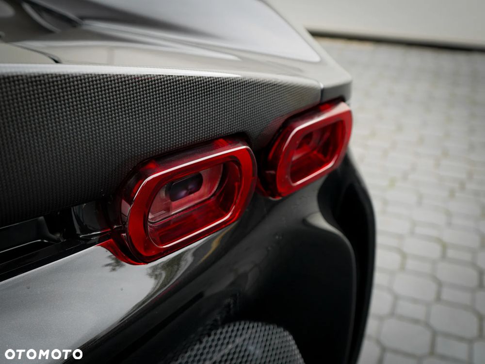 Ferrari SF90 Spider - 6