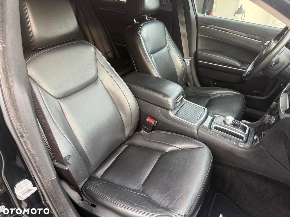 Chrysler 300 - 18