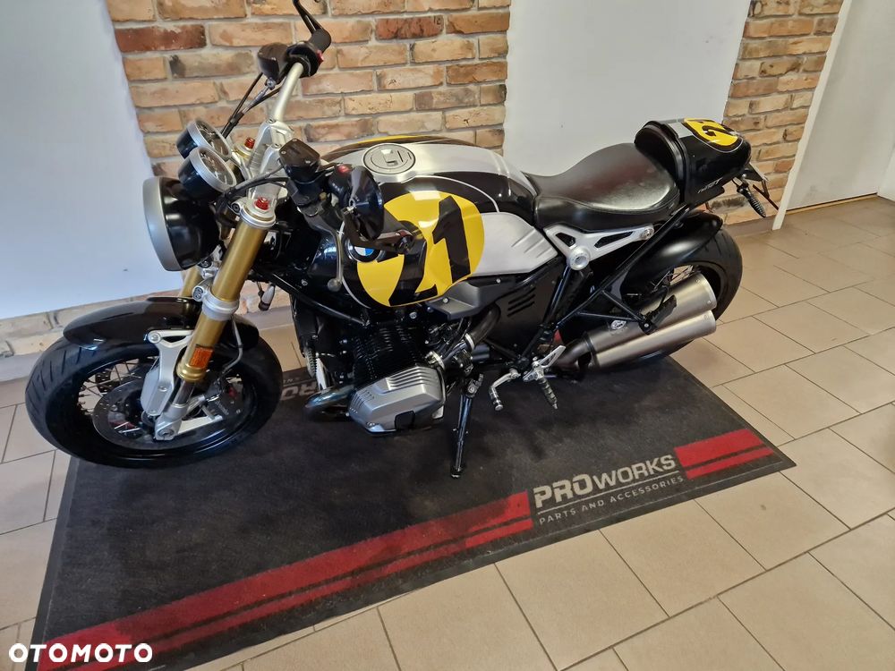 BMW R - 6