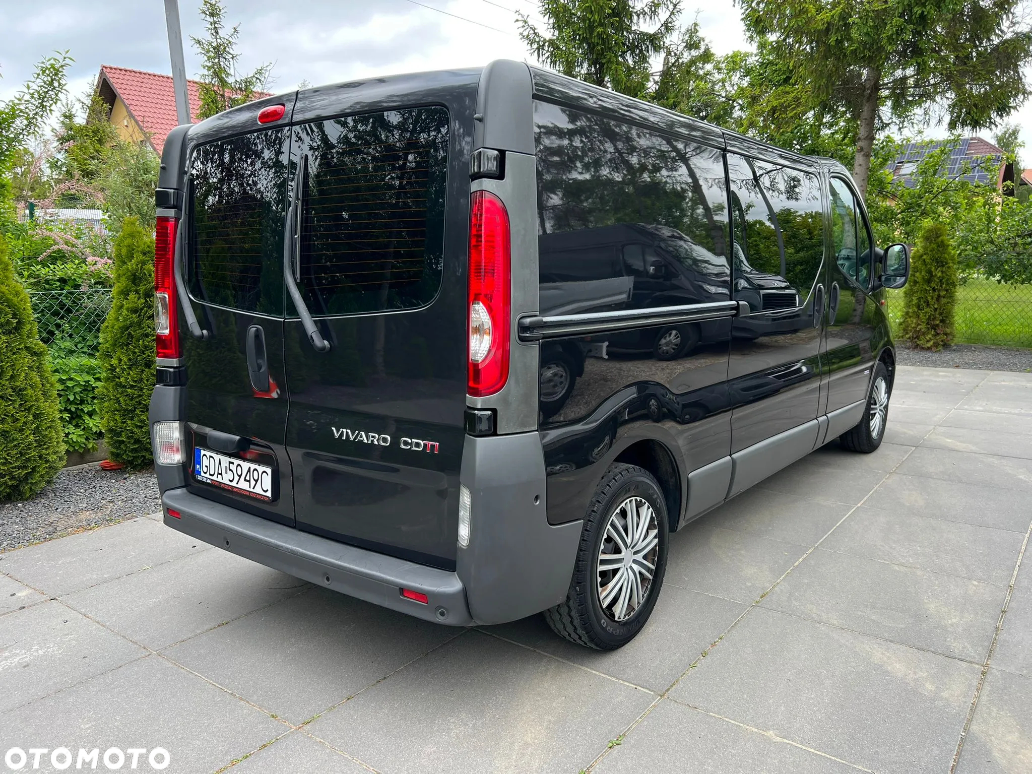 Opel VIVARO BRYGADÓWKA LONG KLIMATYZACJA - 3