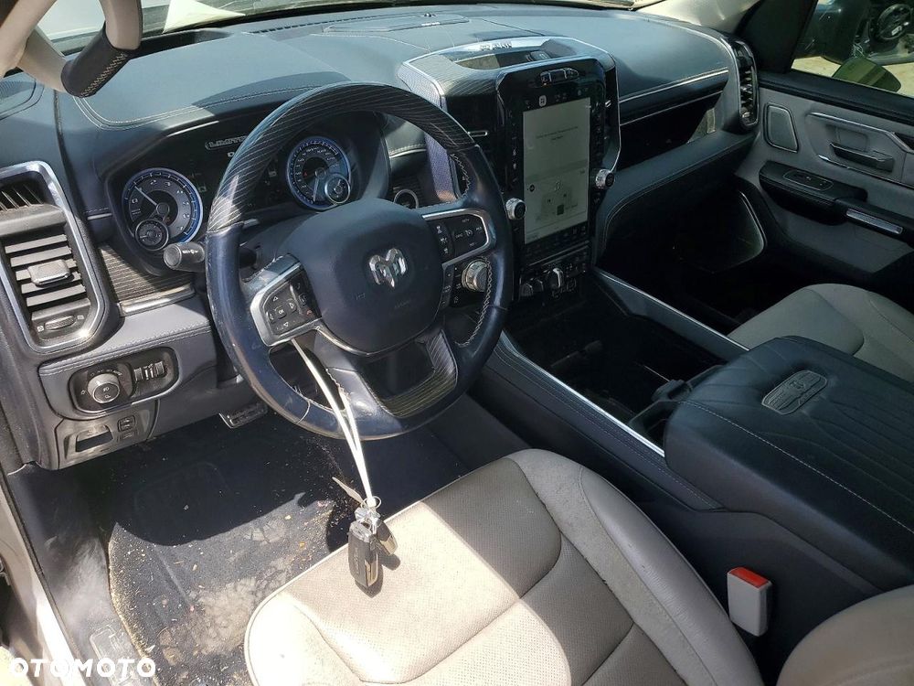 RAM 1500 5.7 Crew Cab Limited - 9