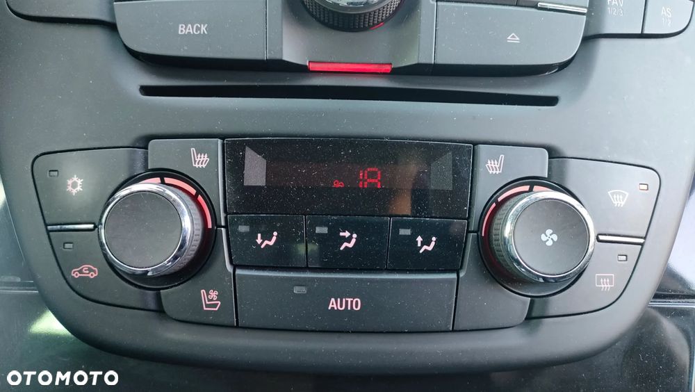 Opel Insignia 2.0 CDTI Innovation - 14